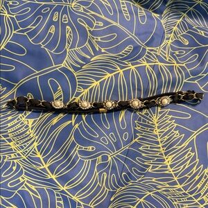 Chloe + Isabel Black and Gold Hair Accessory